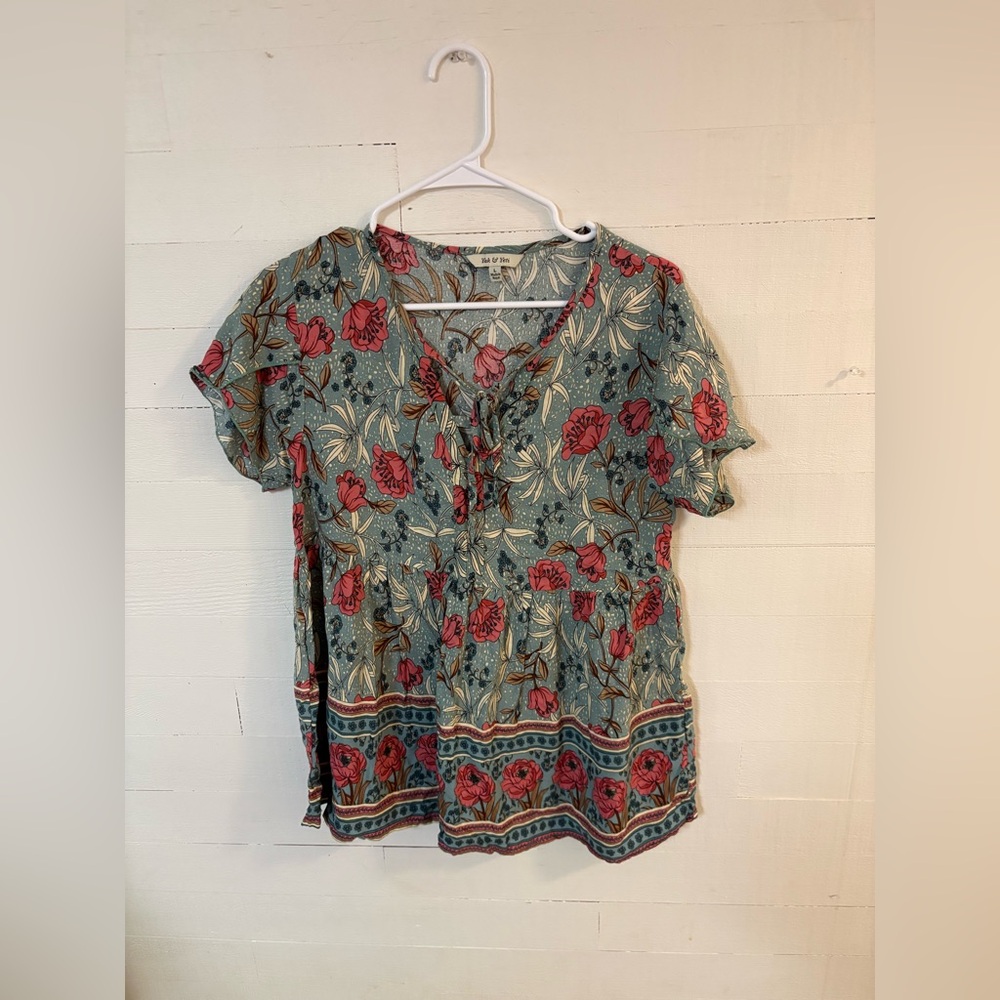 Yak & Yeti Floral Boho Peplum Top Size L 100% Rayon